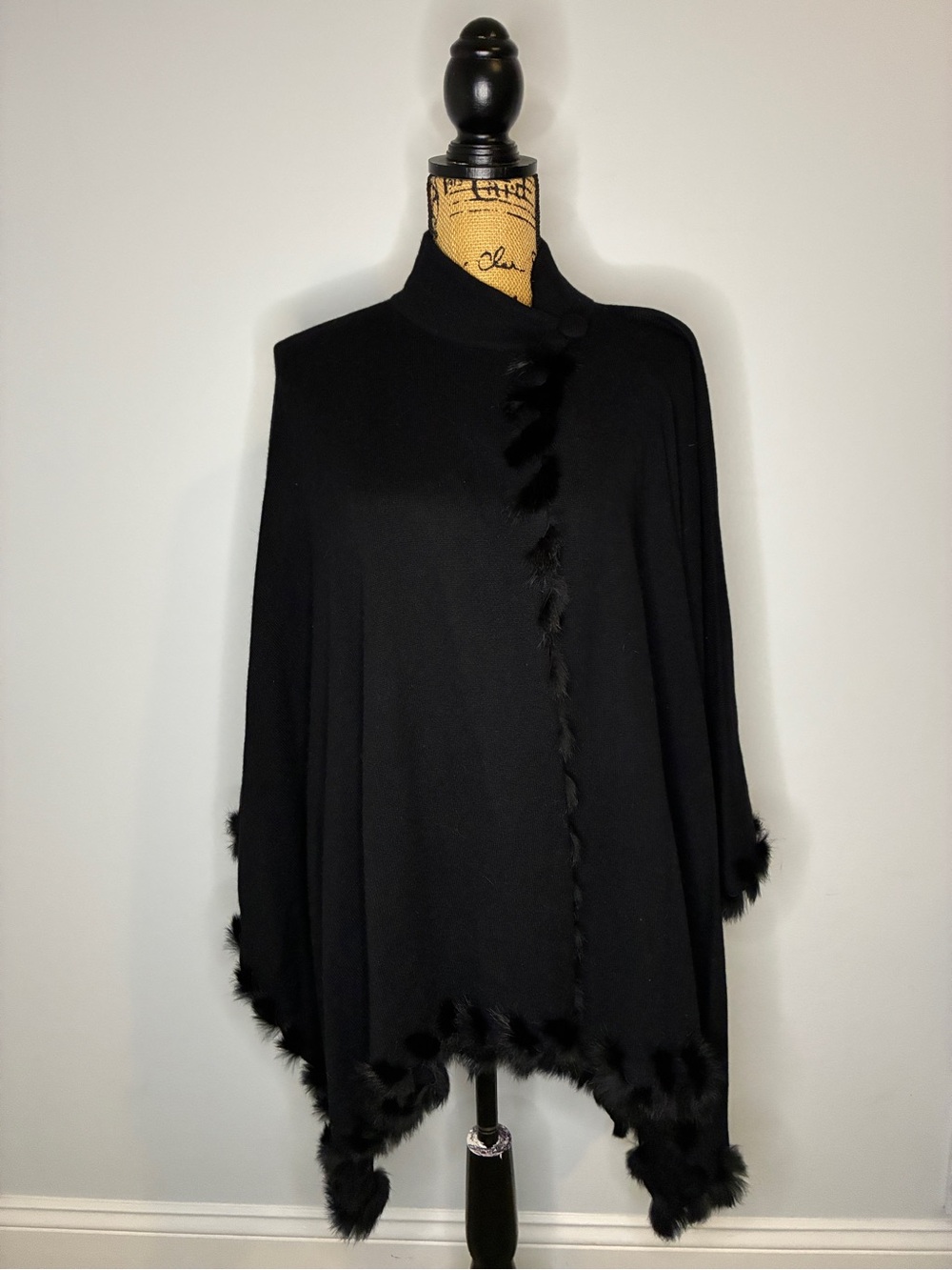 Jones New York Viscose Wool Blend Black High Collar Angora Trim Poncho NWT